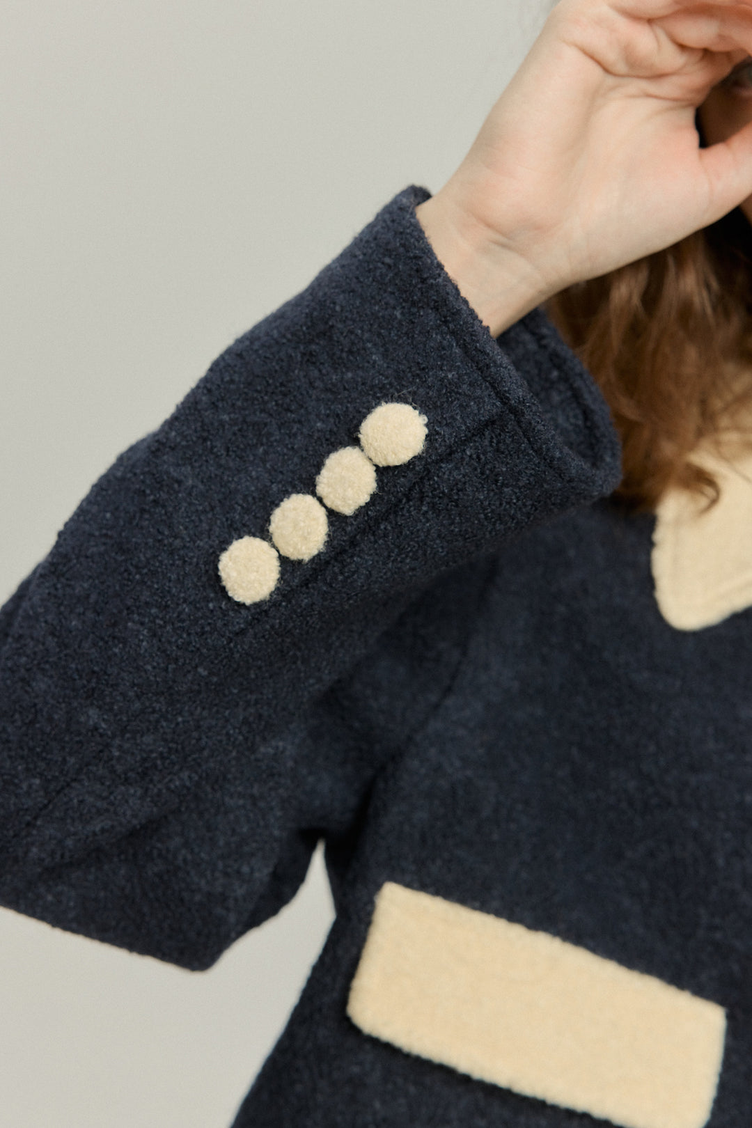 《ネイルサロンを予約しました 》ボタンダウンジャケット-Navy