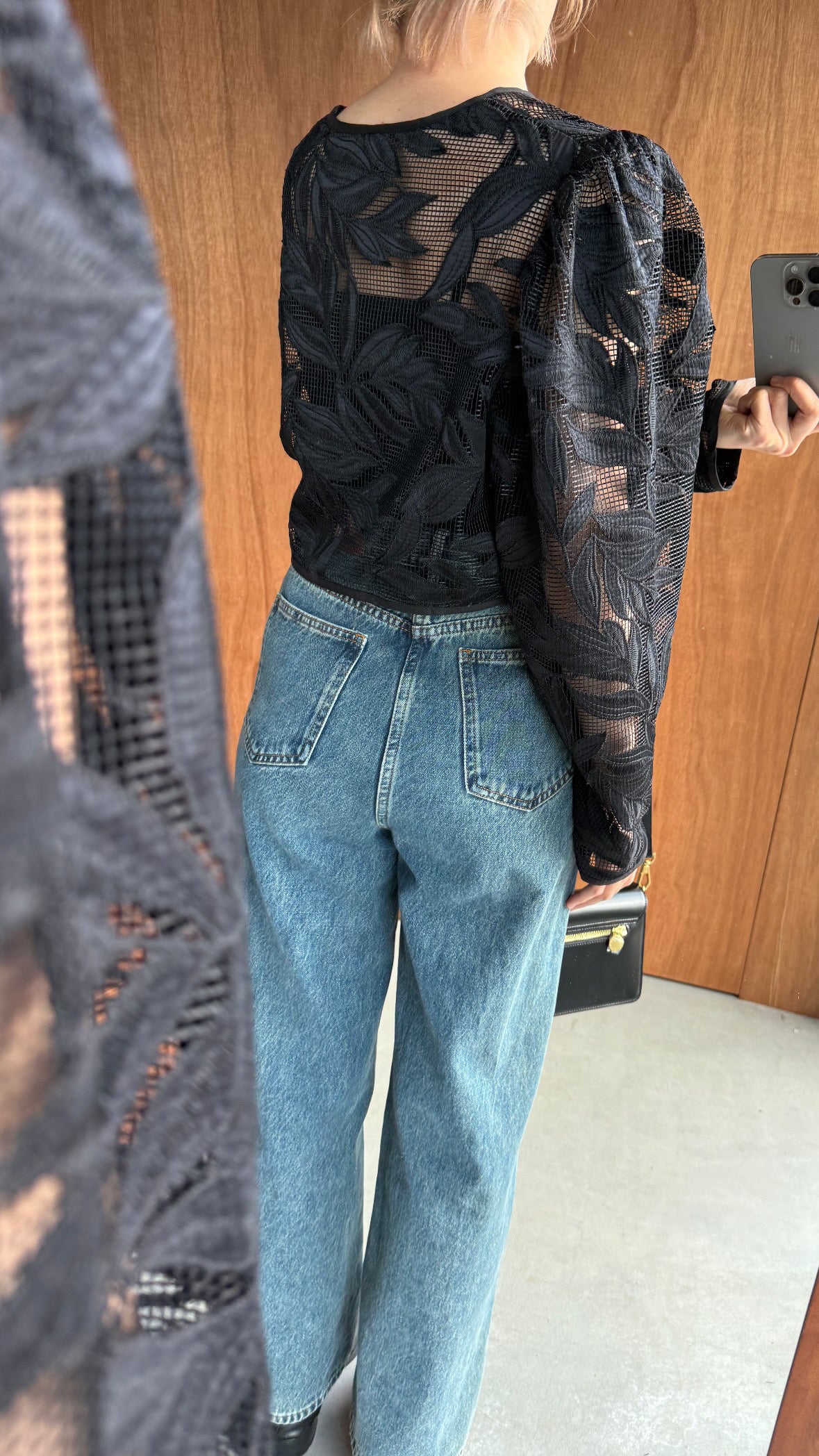 《ルーシーと入れ替わった》インナー付きボタニカルパターンサマージャケット-Black