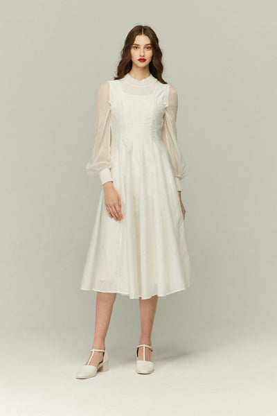 《グルメ番組はこの衣装で》フラワーエンブロイダリーハイウエストドレス-Off White