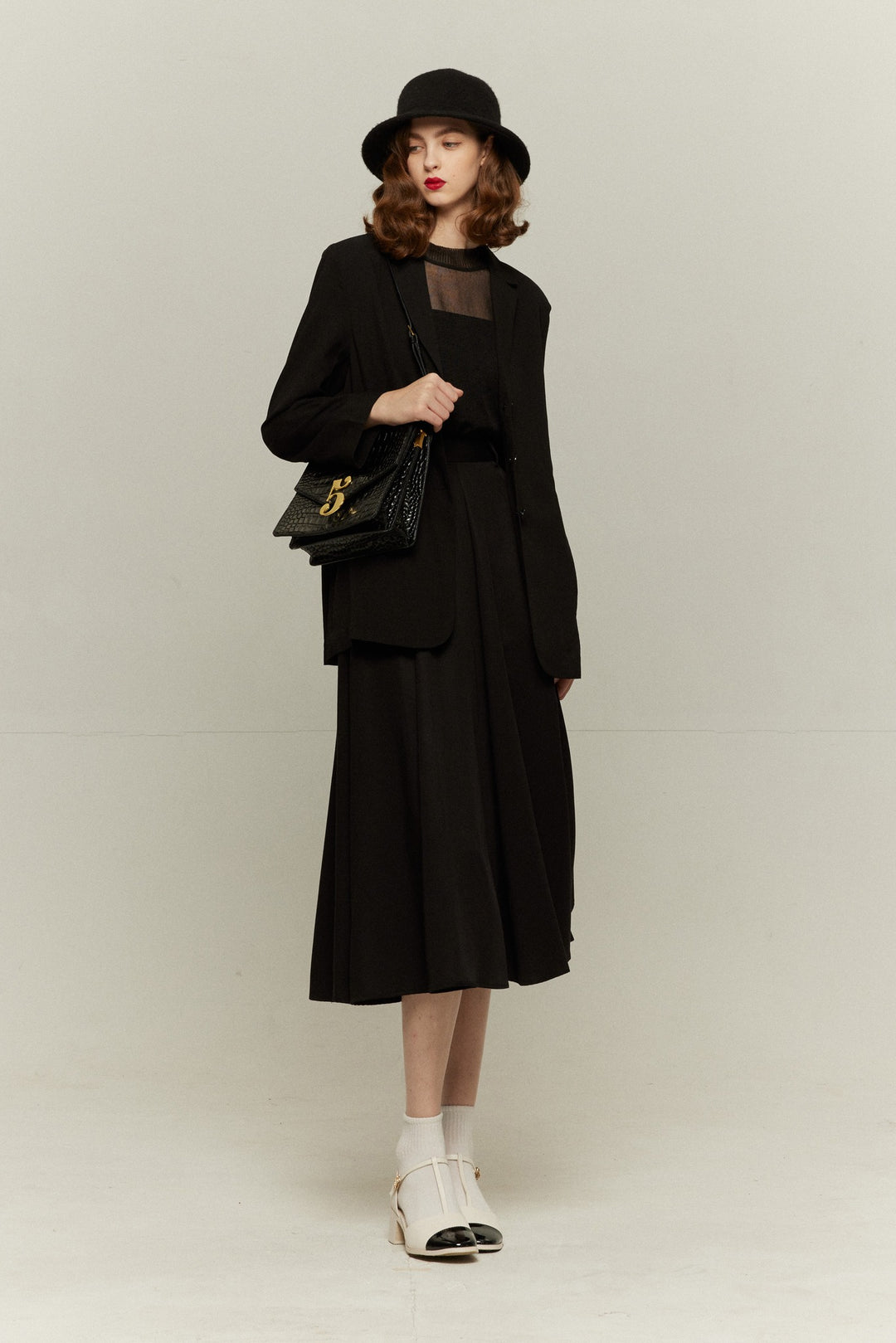"I have to hang up" Removable pleated jacket (Copy)