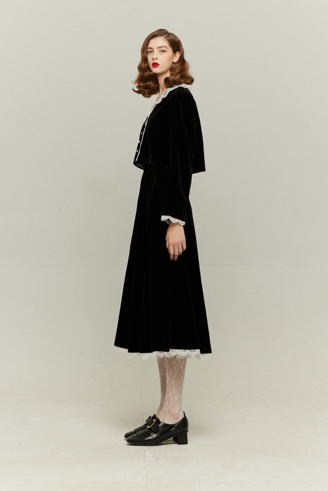 [British accent pronunciation] Lace trim high waist skirt - Black