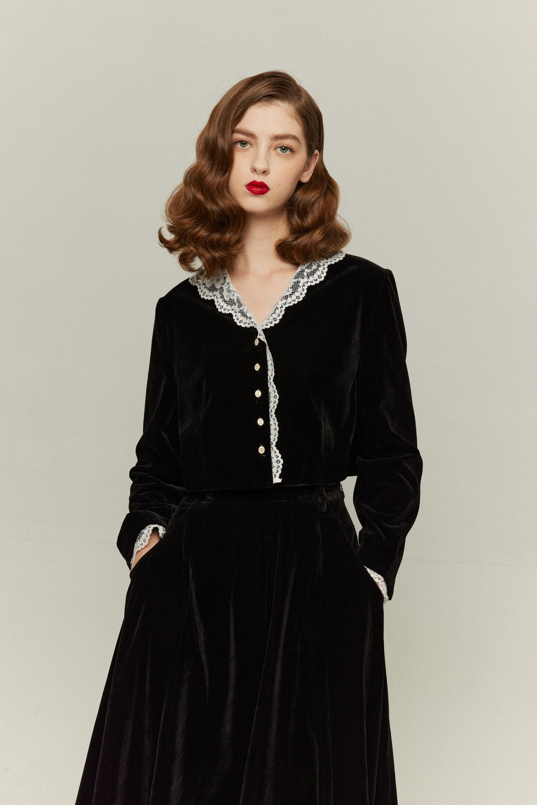 [British accent pronunciation] Lace trim high waist skirt - Black