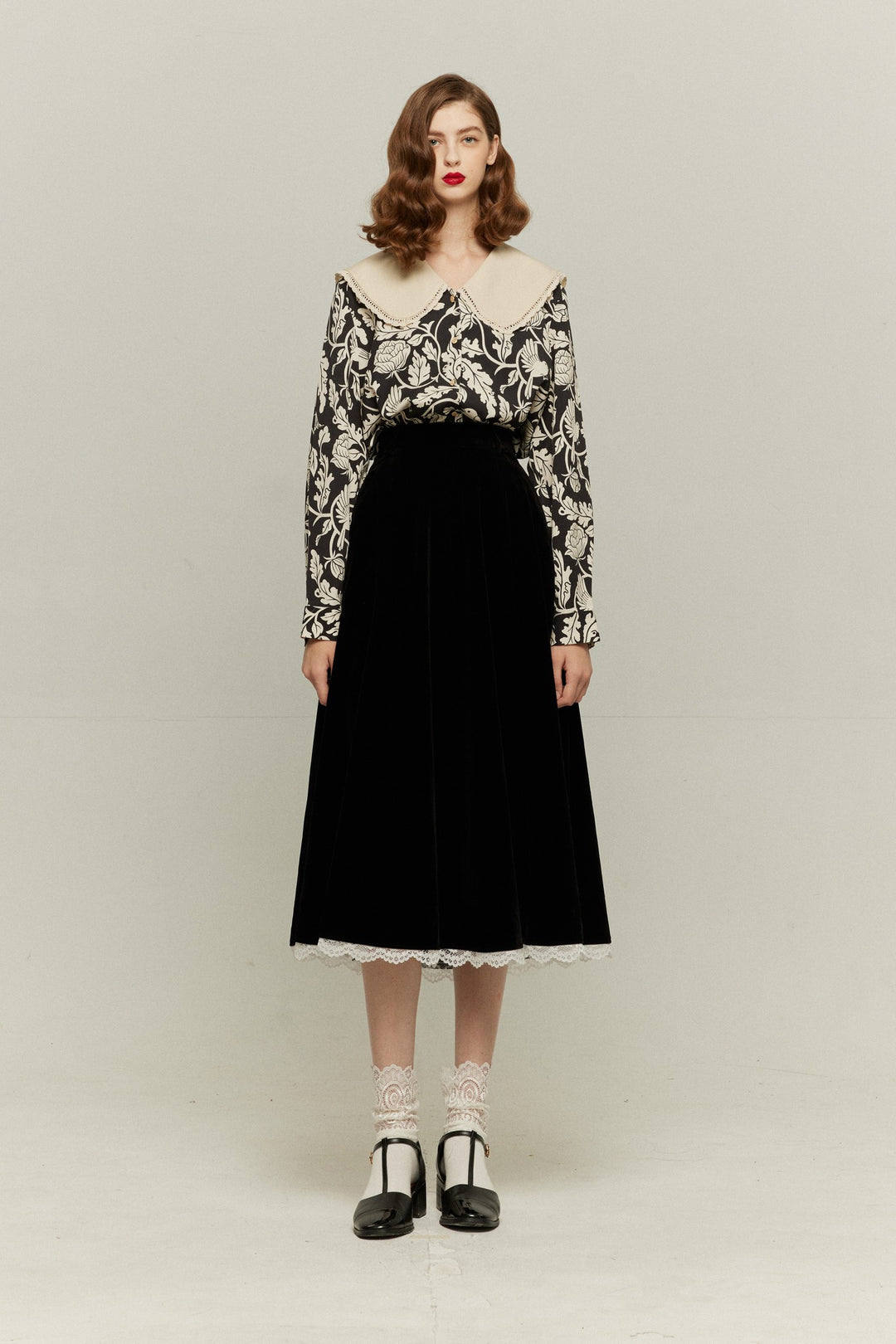[British accent pronunciation] Lace trim high waist skirt - Black