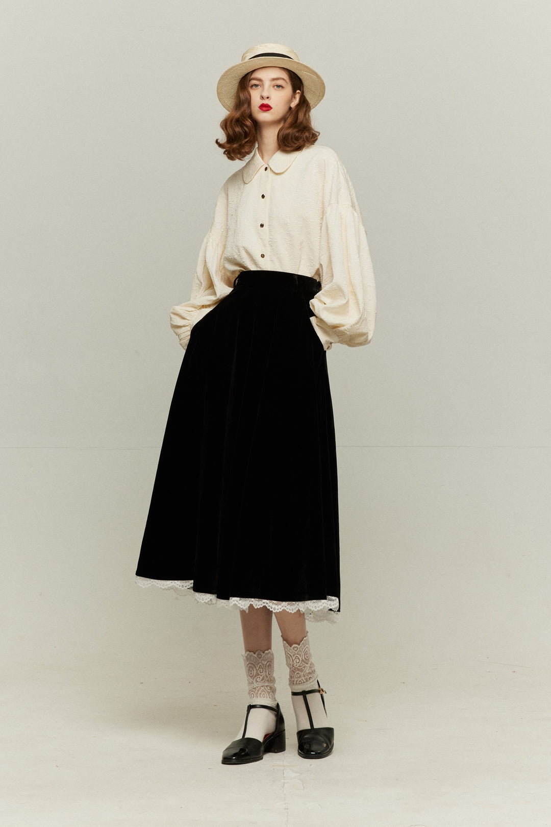 [British accent pronunciation] Lace trim high waist skirt - Black