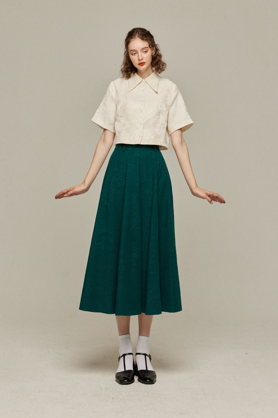 《まずは目隠しをしよう》シノワズリハーフスリーブトップス-White