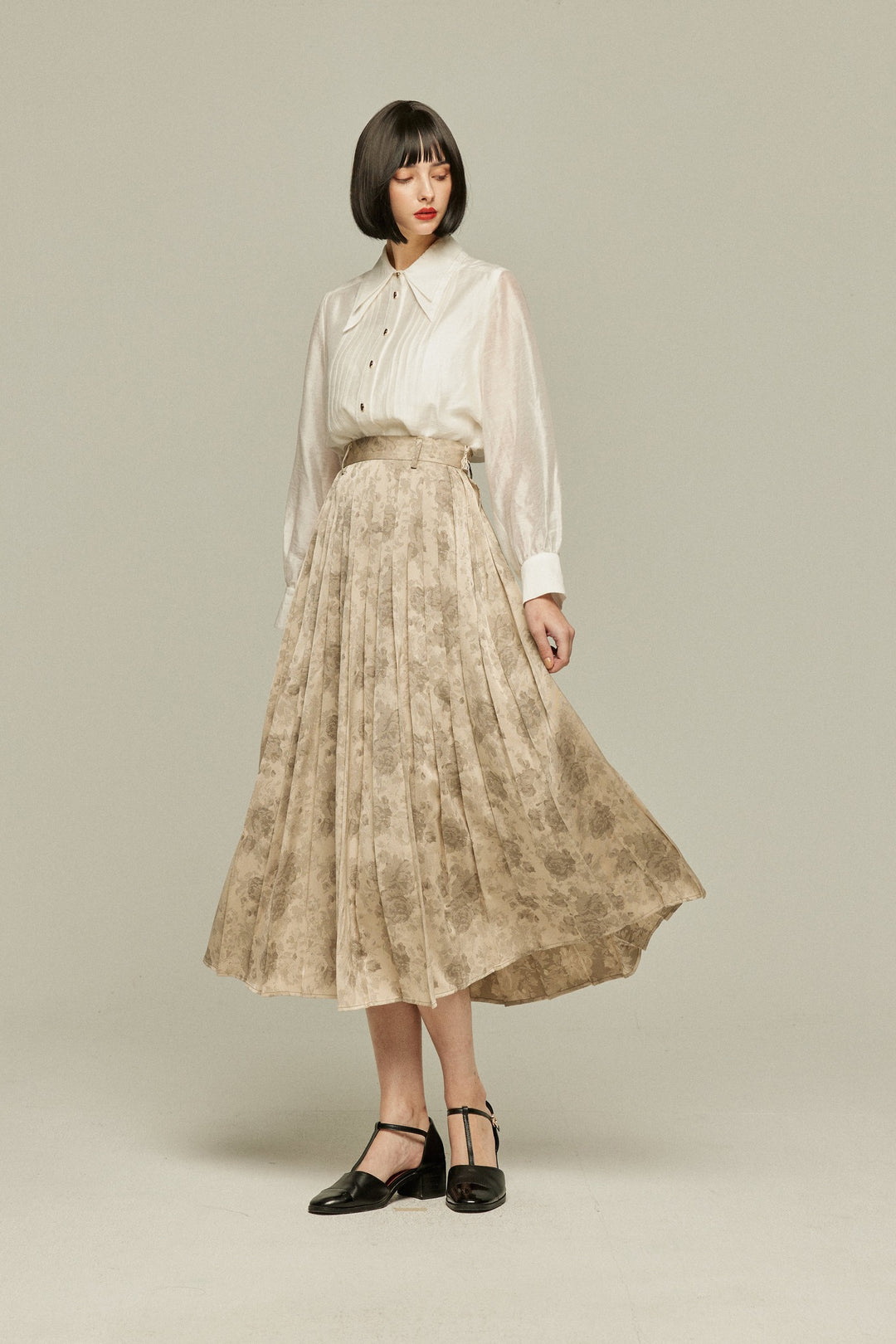 《ステージに花束を投げて》シノワズリハイウエストプリーツスカート-Beige