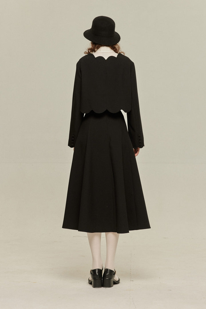 《アンティークオークション》スカラップデザインクロップドトップス-Black