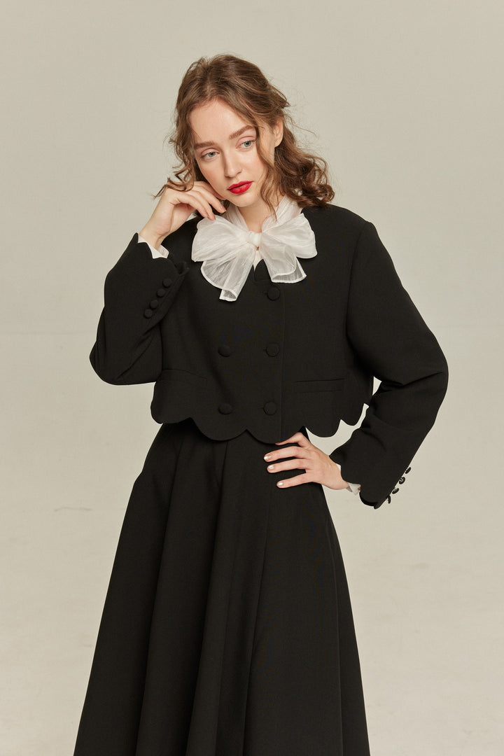 《アンティークオークション》スカラップデザインクロップドトップス-Black