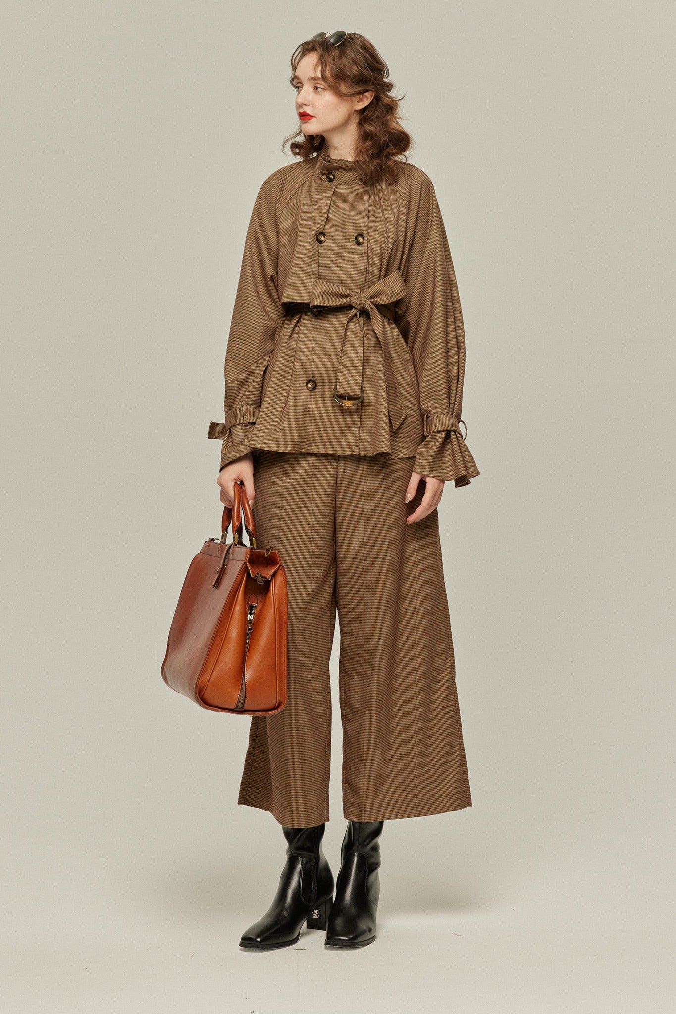 《チャンネルはそのままで》ハイウエストストレートパンツ-Brown