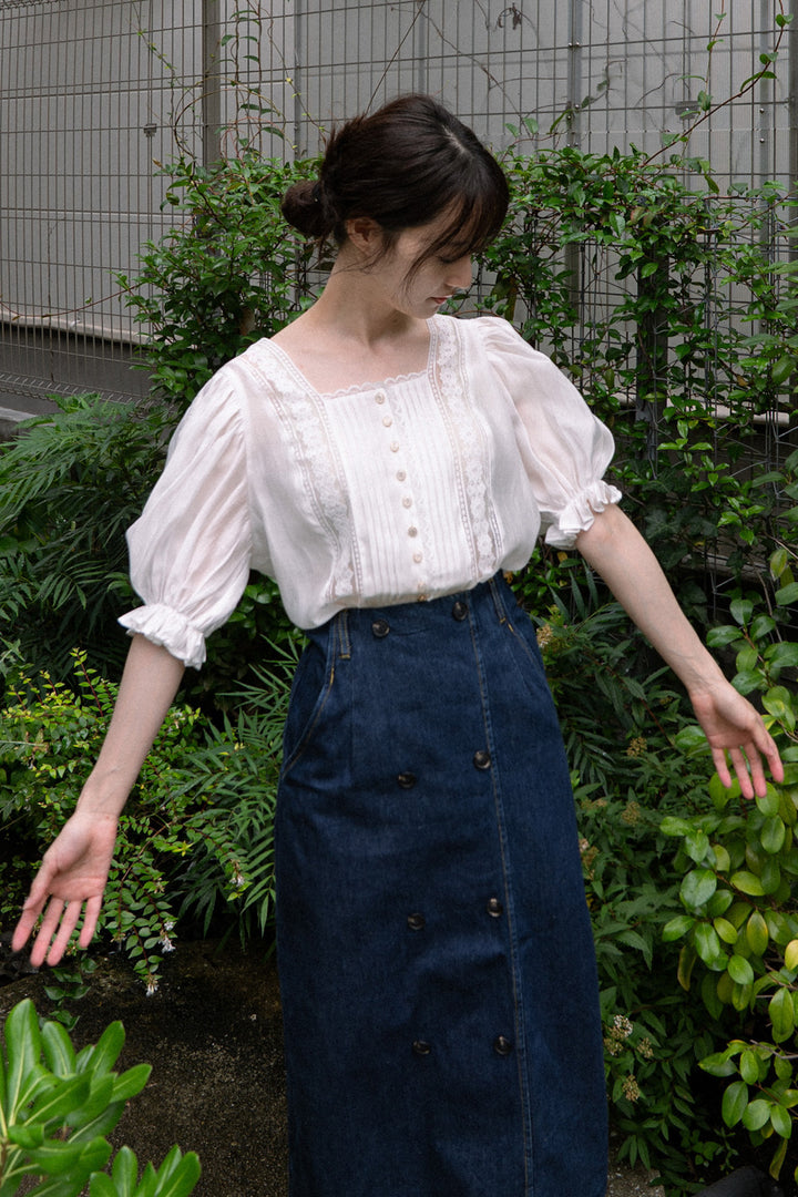 《かかしになりきって》スクエアネックレーストップス-Black