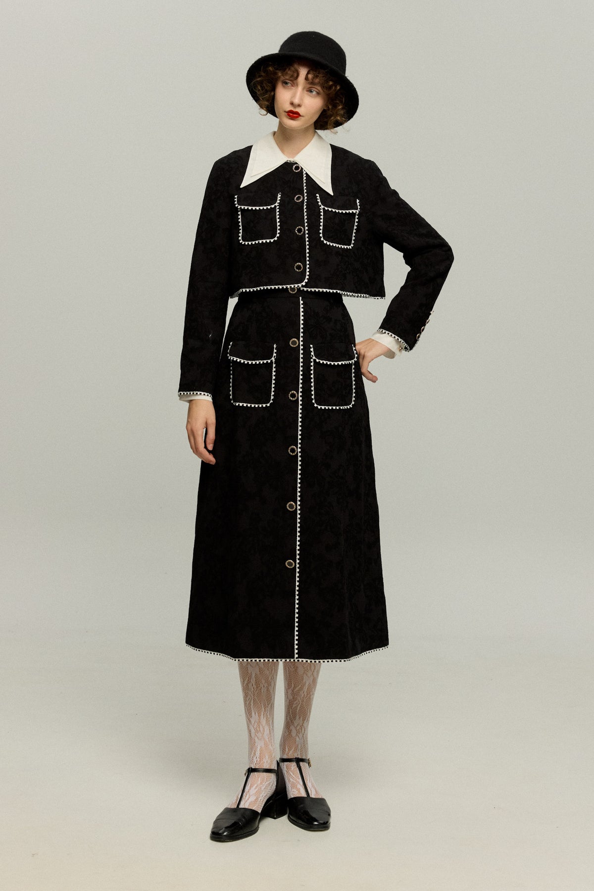 《Just Like a Scene from a Movie》Chain Braid-Trimmed Jacket – Black