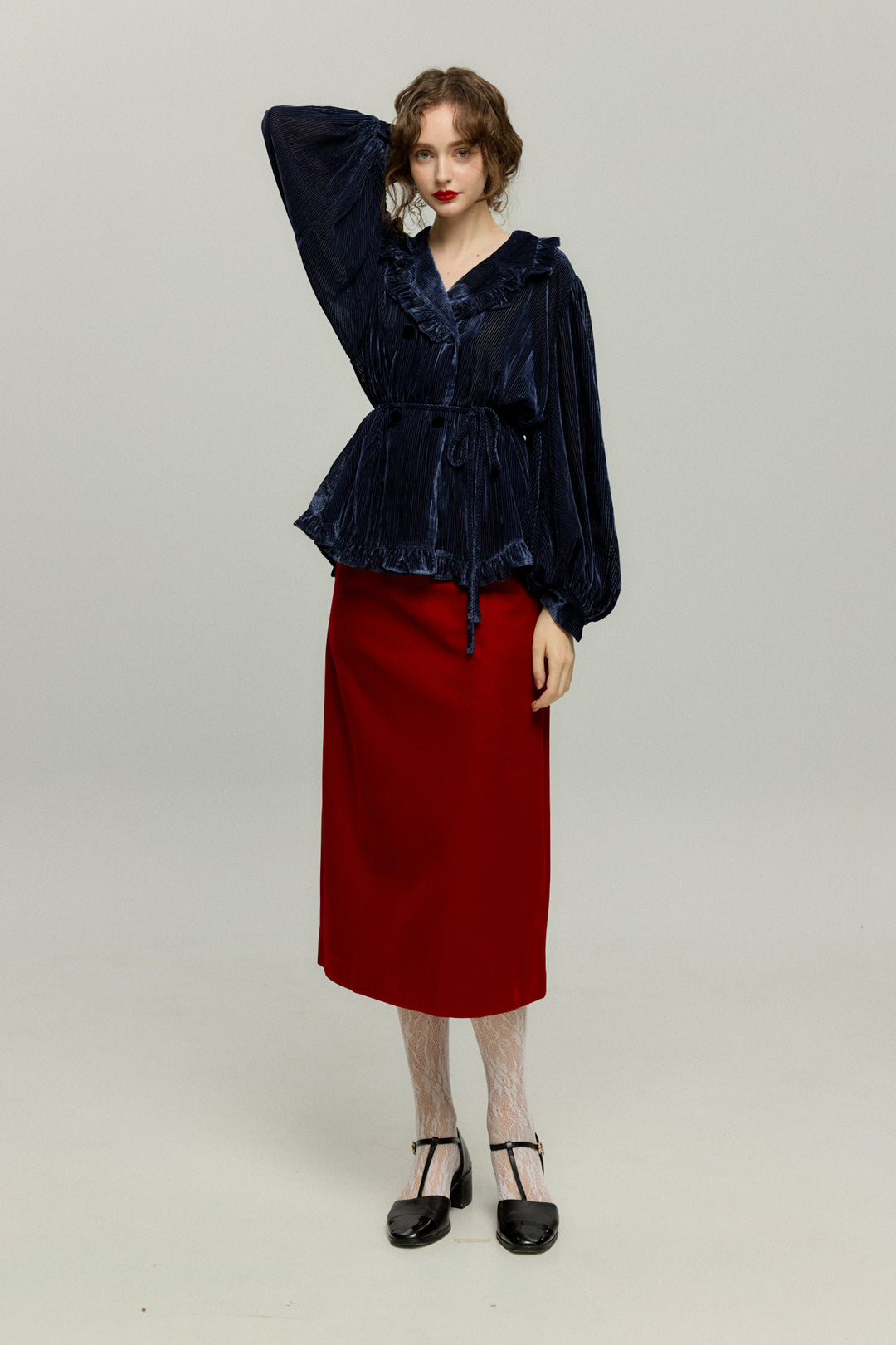 《お城を奪い返しちゃおう》フリルデザインベルベットトップス-Navy
