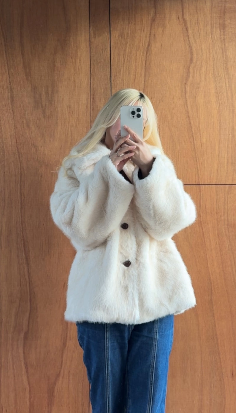 《You’ve Got Flour on Your Face》Reversible Shearling-Style Jacket – Brown