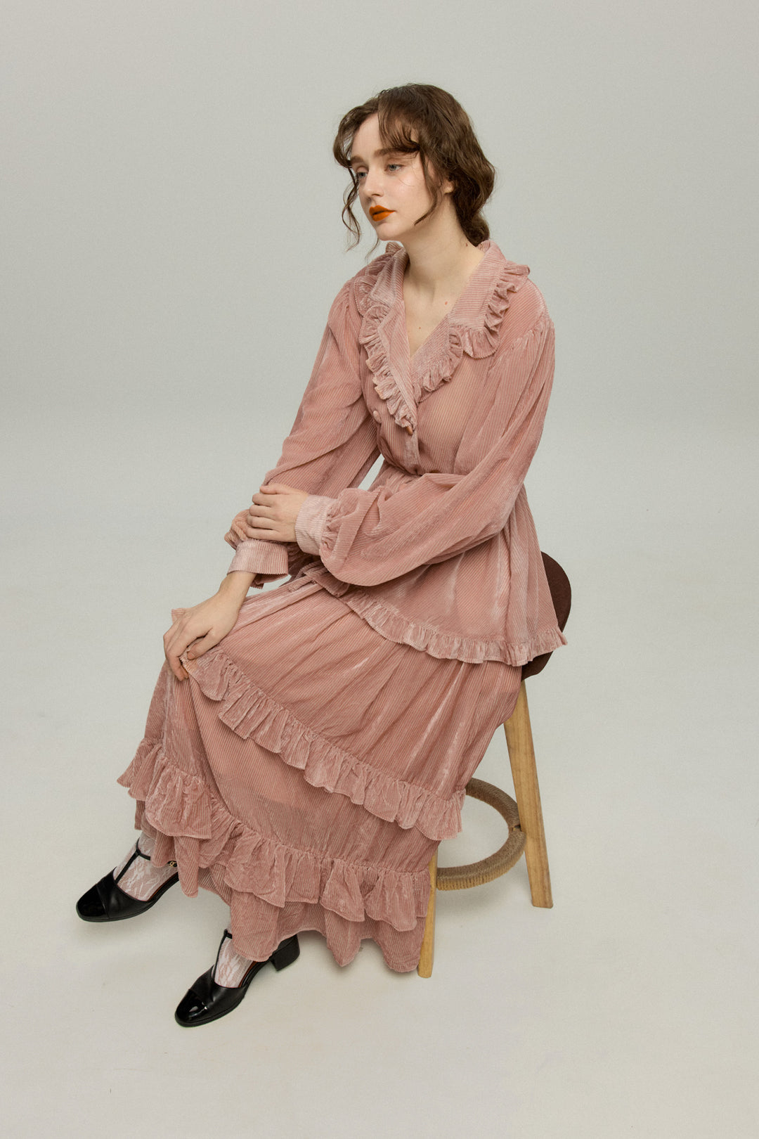 《お城を奪い返しちゃおう》フリルデザインベルベットトップス-Pink