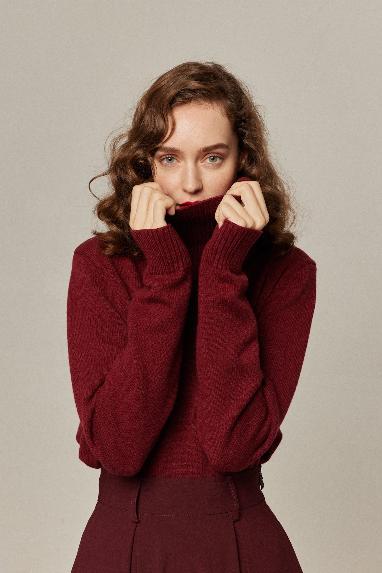 《これはオーエンのエサ》洗えるセーター-Wine red