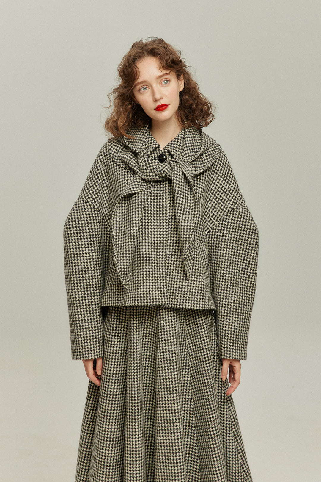 [Broadcasting the British Derby] Mutton sleeve check jacket - Black