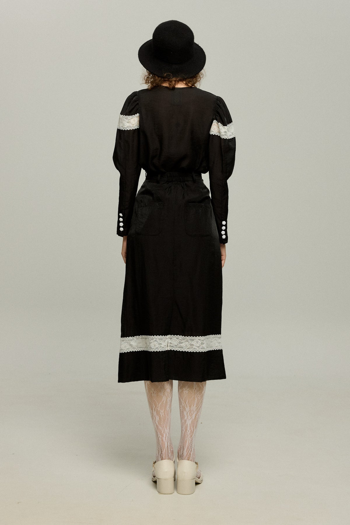 《実はこれ、宝の地図だった》ストレートシルエットハイウエストスカート-Black