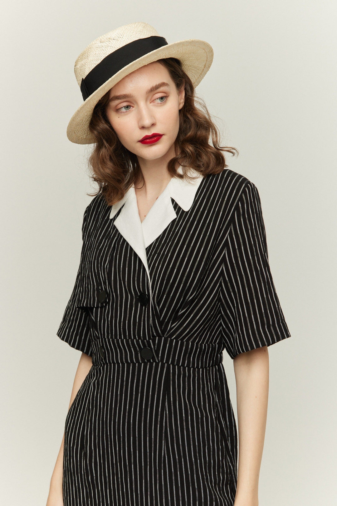《ジェシカの陰謀》ダブルブレストストライプパターンドレス-White Stripe