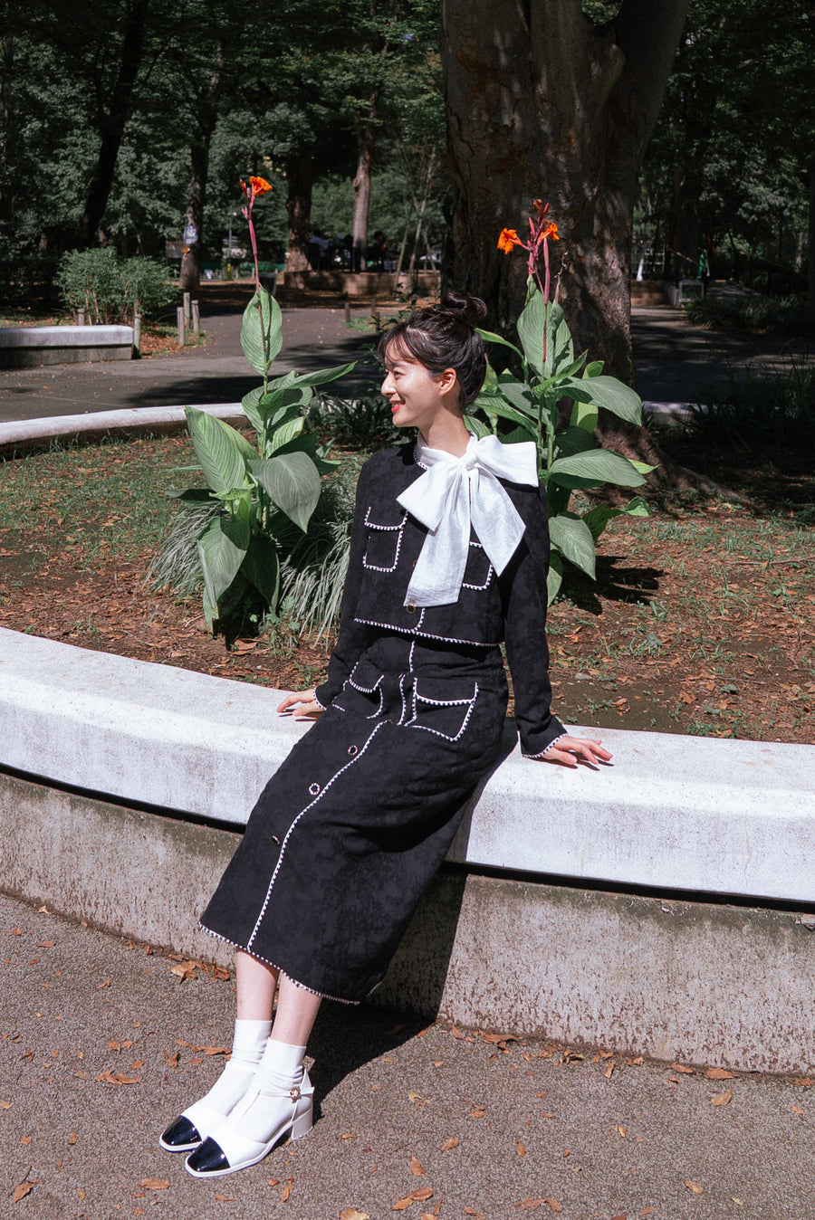 《Just Like a Scene from a Movie》Chain Braid-Trimmed Jacket – Black 着用例 164cm
      トップスS、ボトムスS着用