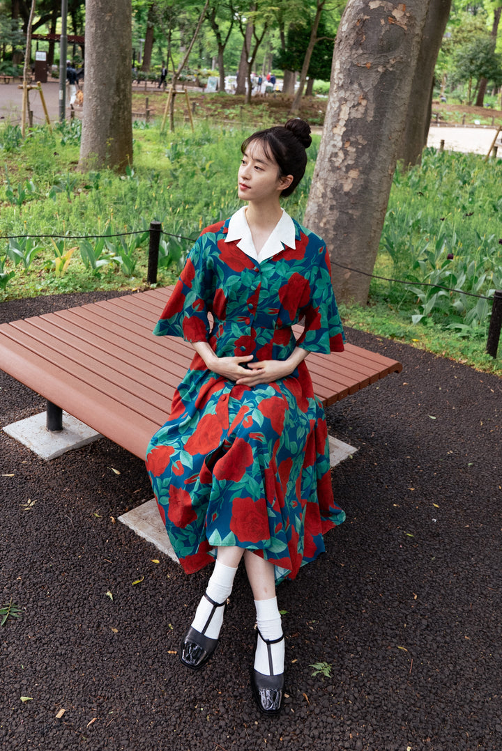 《お花畑でお昼寝》フラワーパターンドレス-Navy