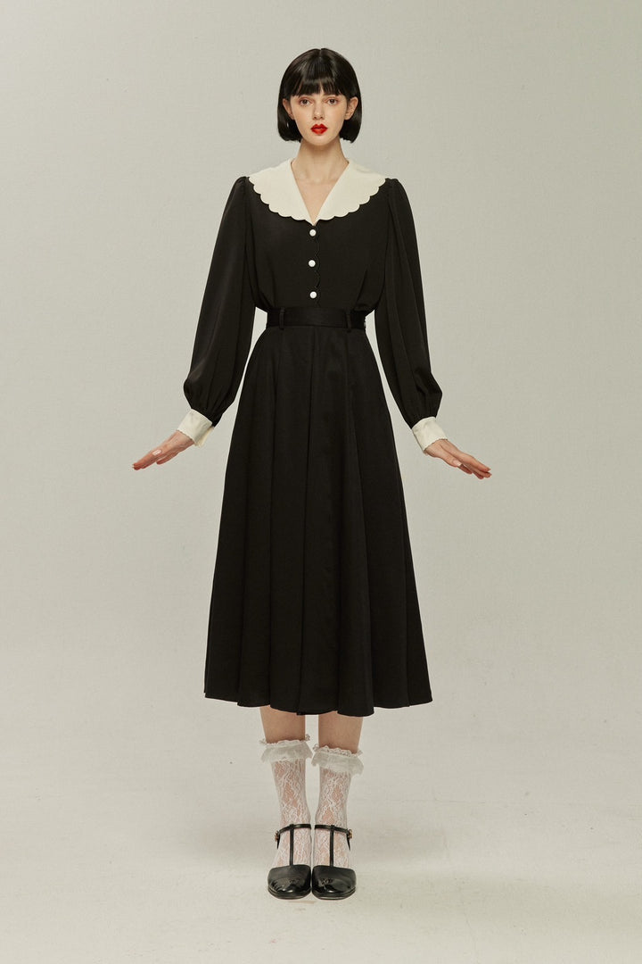 《おまけ付きのシリアル》スカラップデザインビッグカラーブラウス-Black