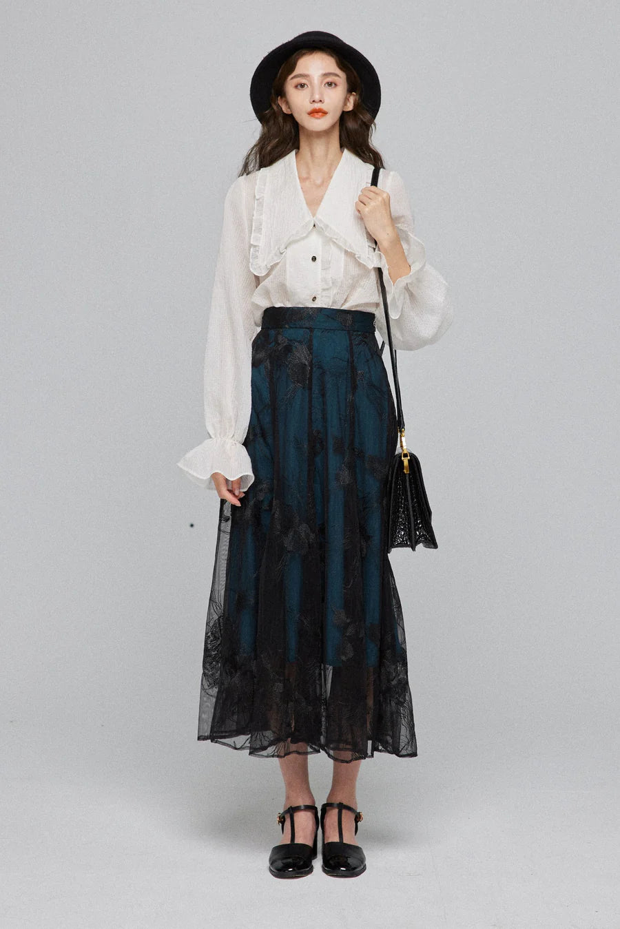 《メリーがまた嫉妬している》シースルーフリルブラウス-Off White