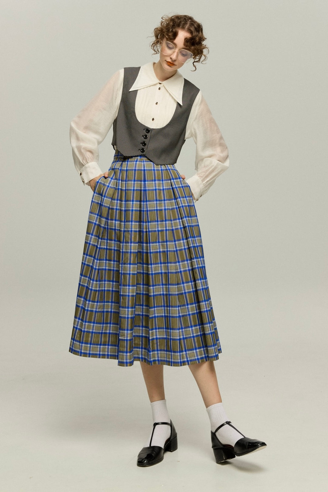 《片手でダンベルを持ち上げる》チェックパターンプリーツスカート-Gray