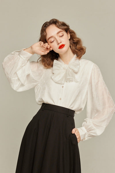 《伝説の秘宝》リボンブラウス-White