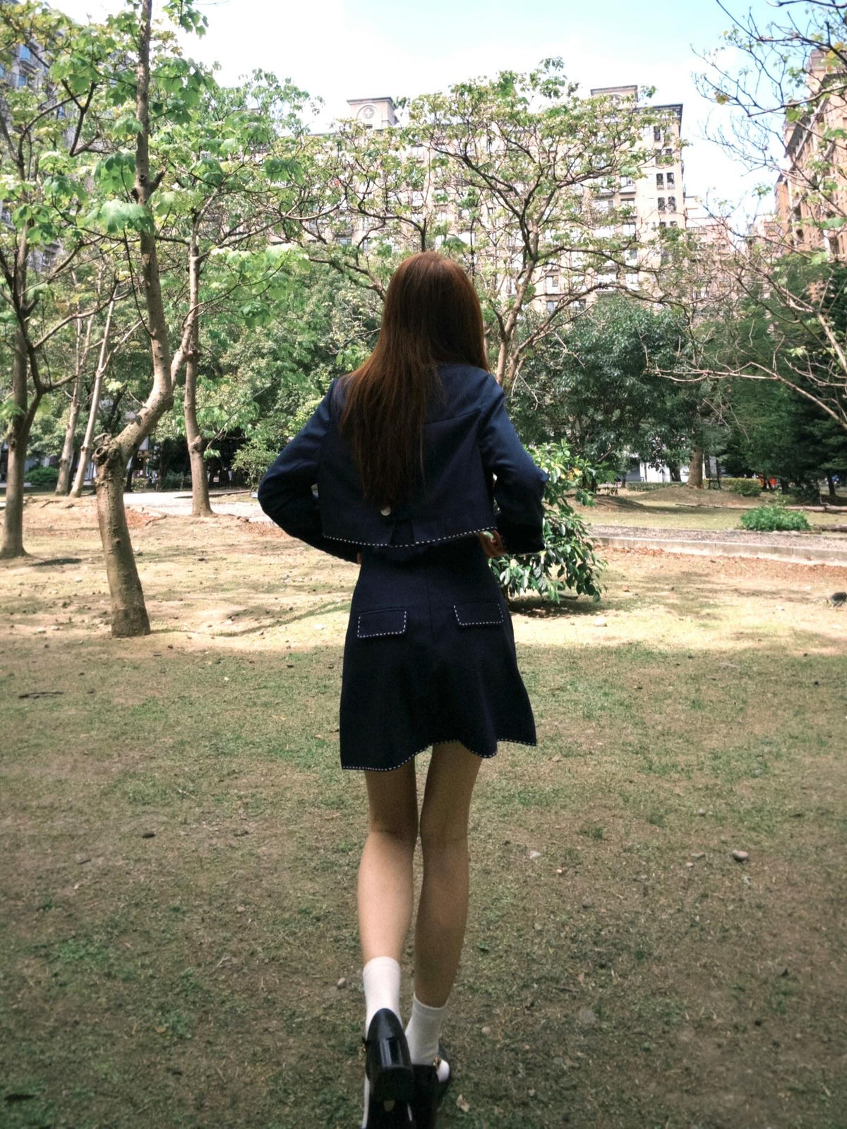 "Helen Doesn't Eat Sweets" Cropped Jacket Navy 着用例 159cm
      トップスS、ボトムスS着用