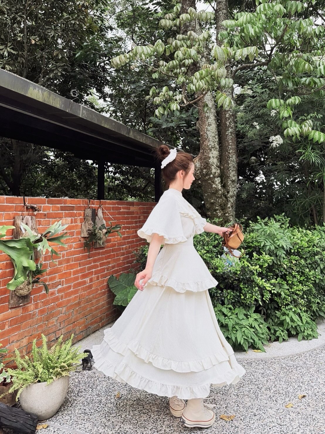《Chant the moon spell》Flare sleeve frill blouse-Ivory 着用例 156cm
      トップスS、ボトムスS着用