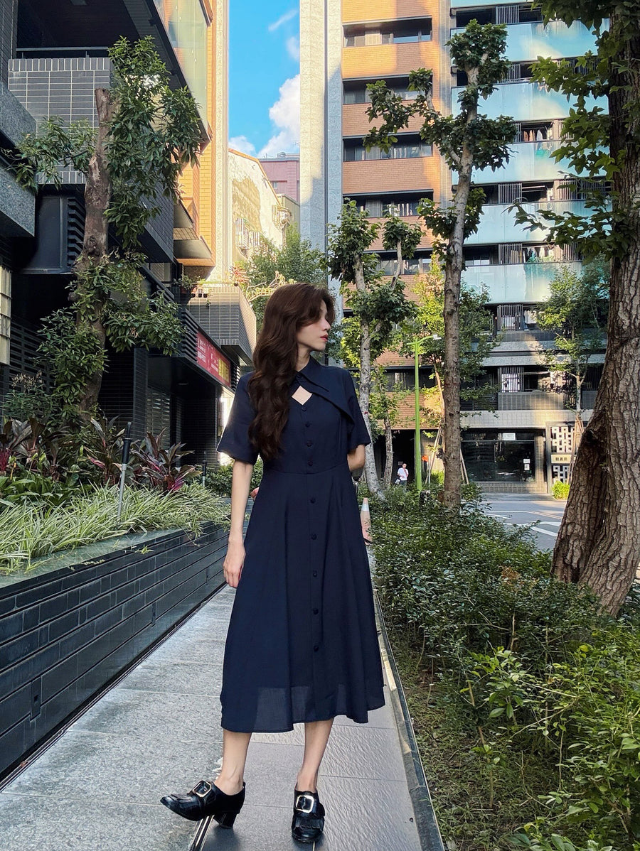 《With a flick of magic》Classical shirt dress-Navy 着用例 159cm
      ドレスS着用