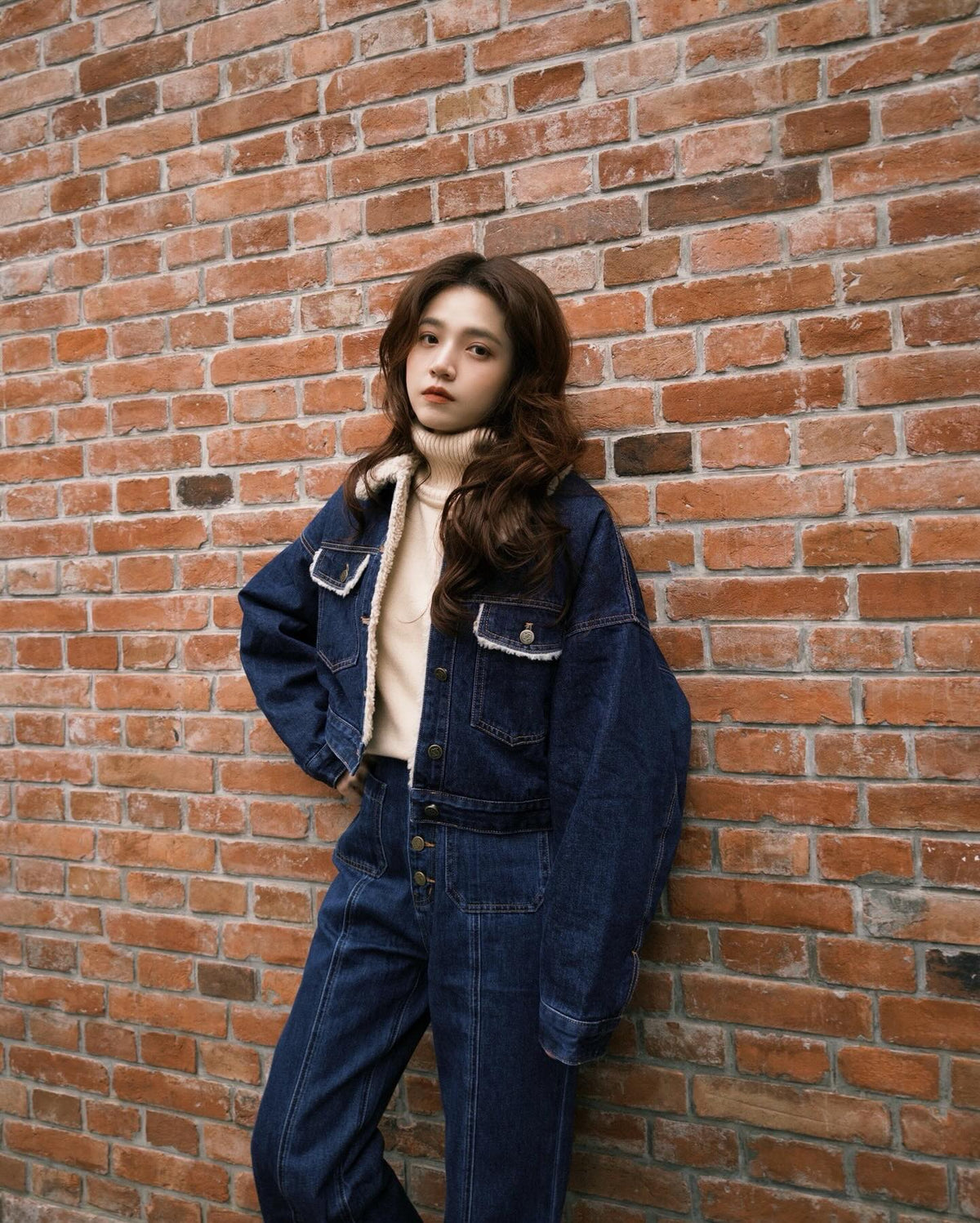 《犬のバルーンアート》ボアデニムジャケット-Navy 着用例 159cm
      アウターM、セーターS、ボトムスXS着用