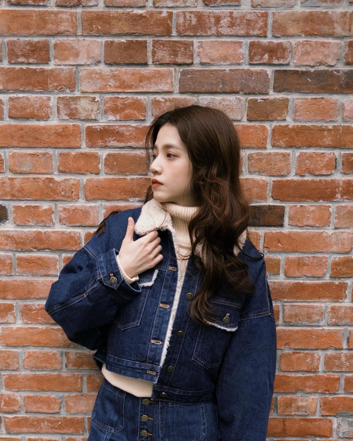 《犬のバルーンアート》ボアデニムジャケット-Navy 着用例 159cm
      アウターM、セーターS、ボトムスXS着用
