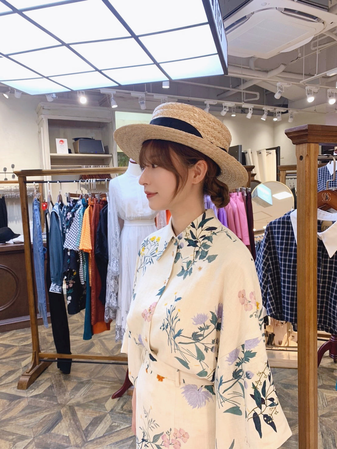 [Goldfish scooping 100 yen] Wide sleeve shirt-Cream