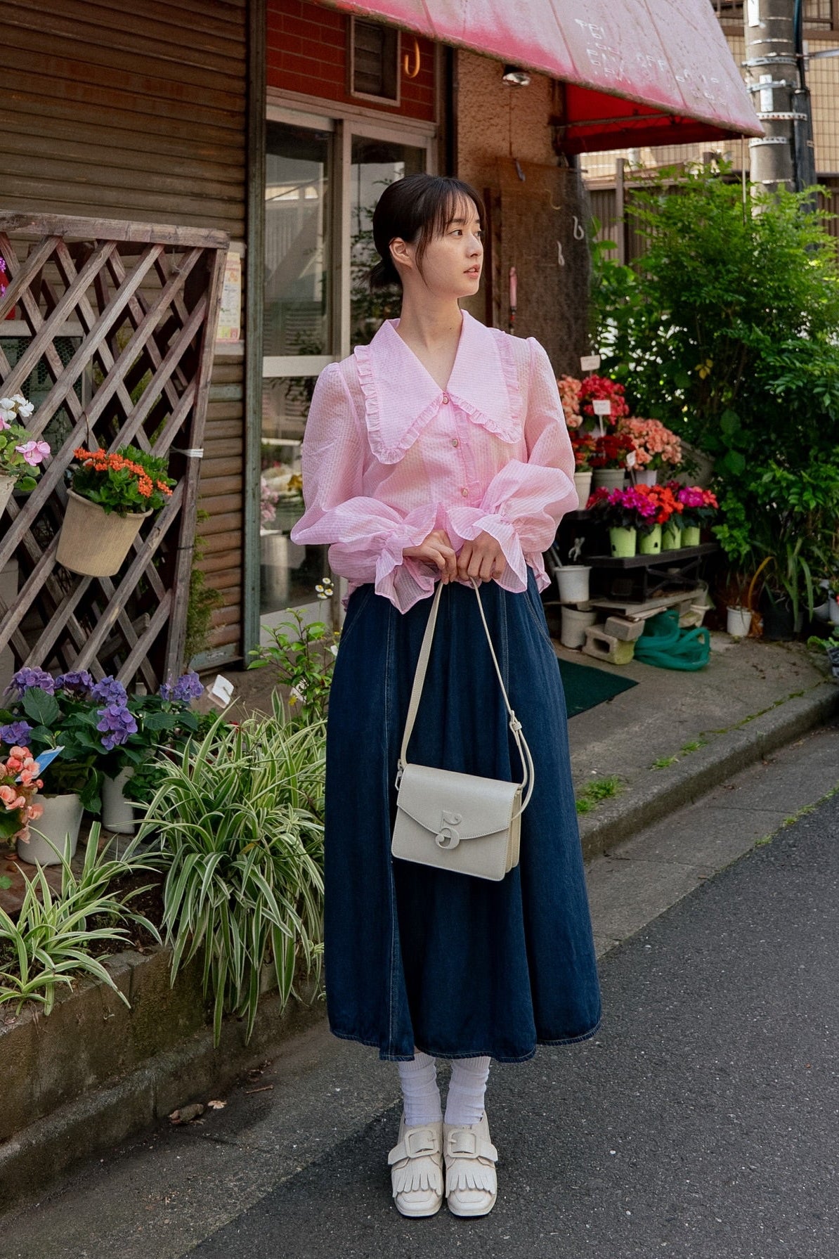 《メリーがまた嫉妬している》シースルーフリルブラウス-Pink