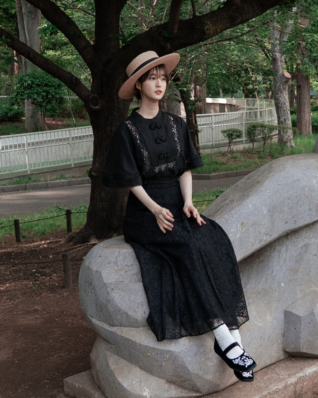 TNEWTIESオリジナル刺繍パンプス-Black