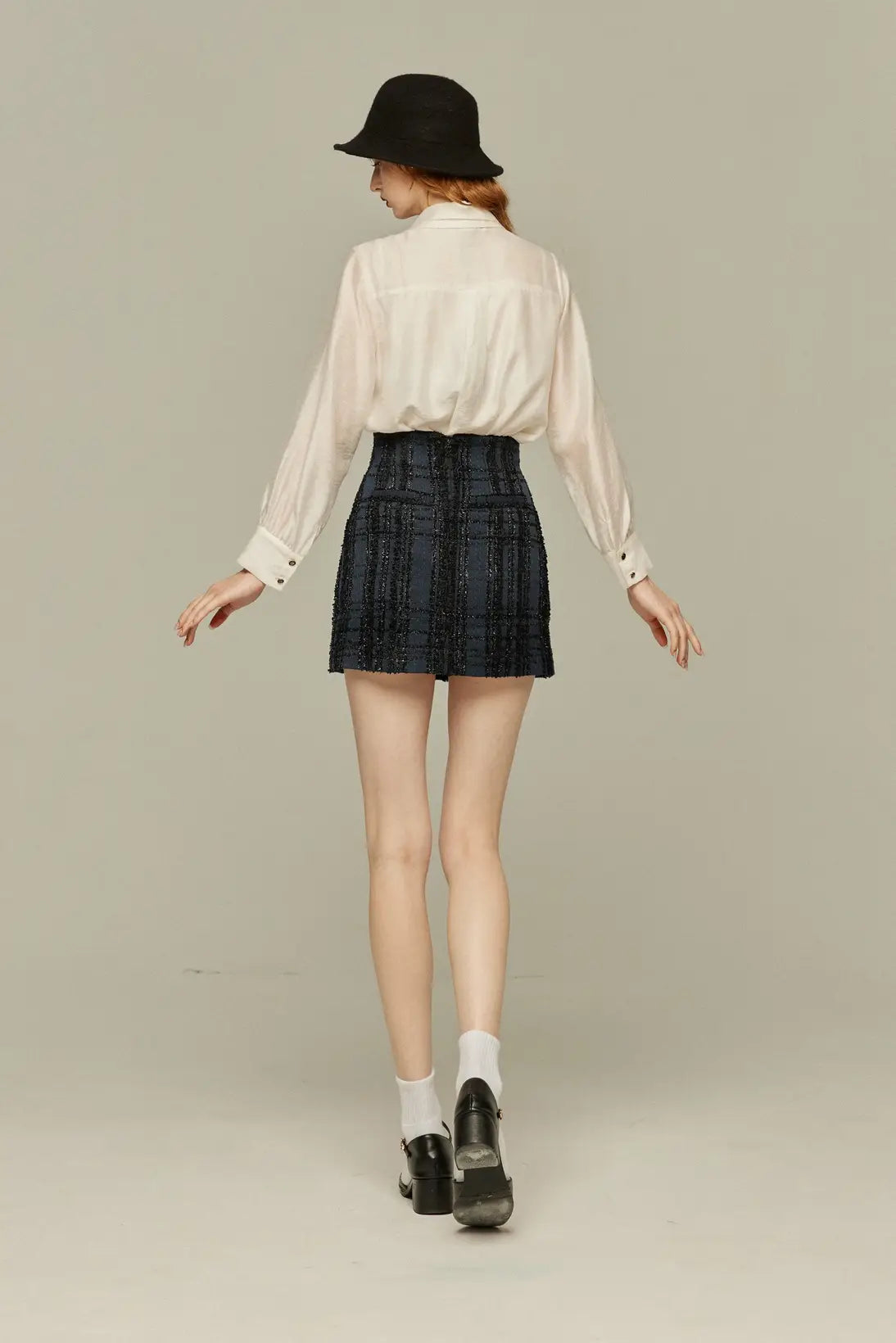 《予約したのはファーストクラス》ハイウエストショートラメスカート-Navy