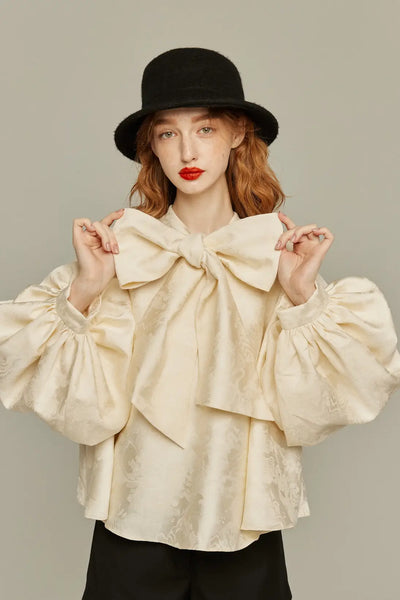 《スーベニアショップに寄ろう》バルーンスリーブリボントップス-Ivory