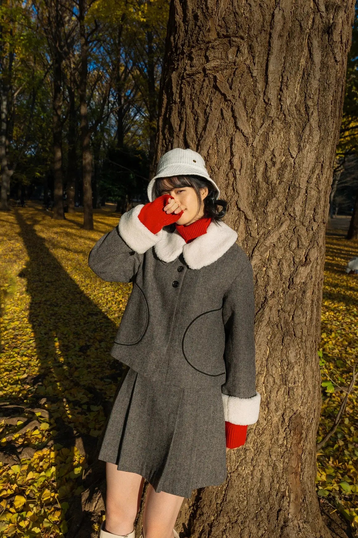 《袋いっぱい松ぼっくりを拾った》フロントプリーツハイウエストスカート-Gray