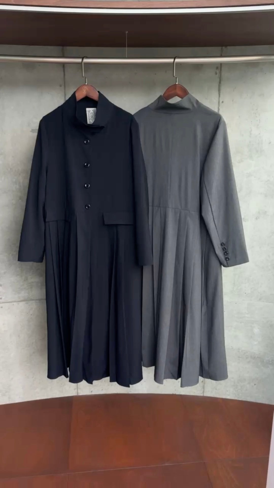 《公園のベンチに一緒に座ろう》ベルト付き2wayジャケットワンピース-Gray