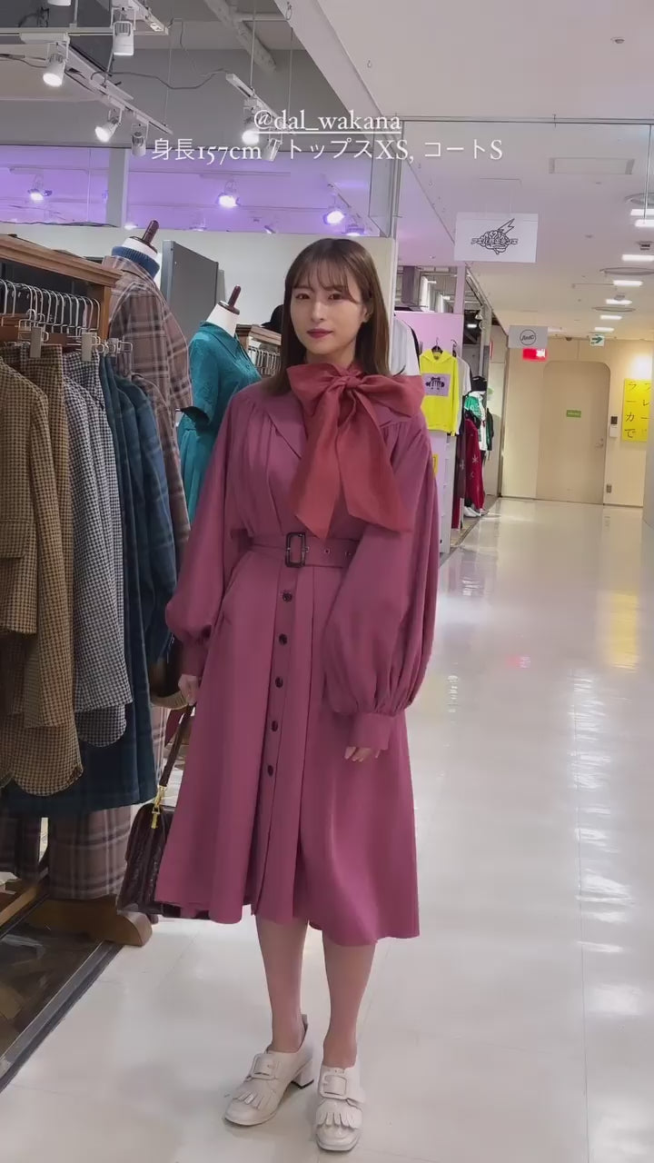 [I dropped my wallet in the Trevi Fountain] Ribbon blouse-Pink