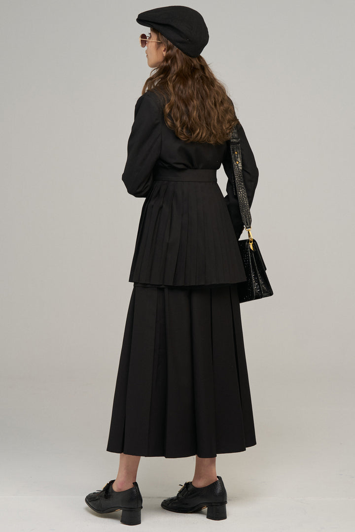 "I have to hang up" Removable pleated jacket (Copy)