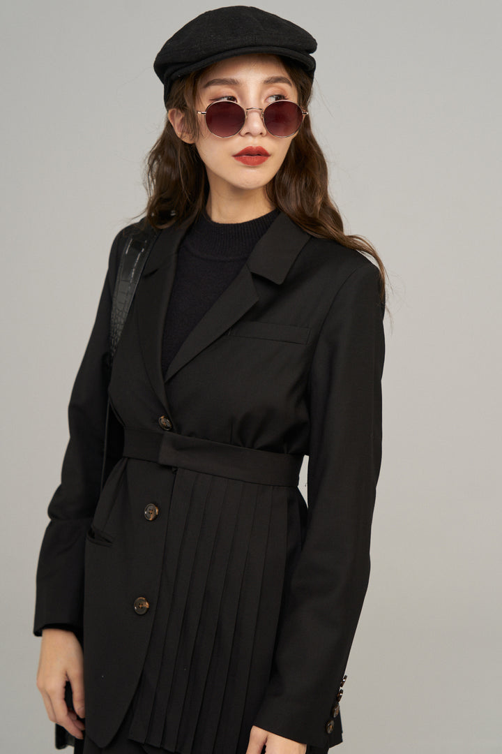 "I have to hang up" Removable pleated jacket (Copy)