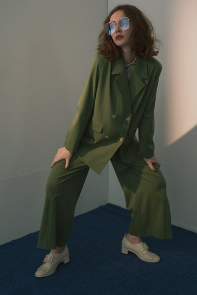 《木の枝で地図を描いて》ハイウエストスリットパンツ-Light green