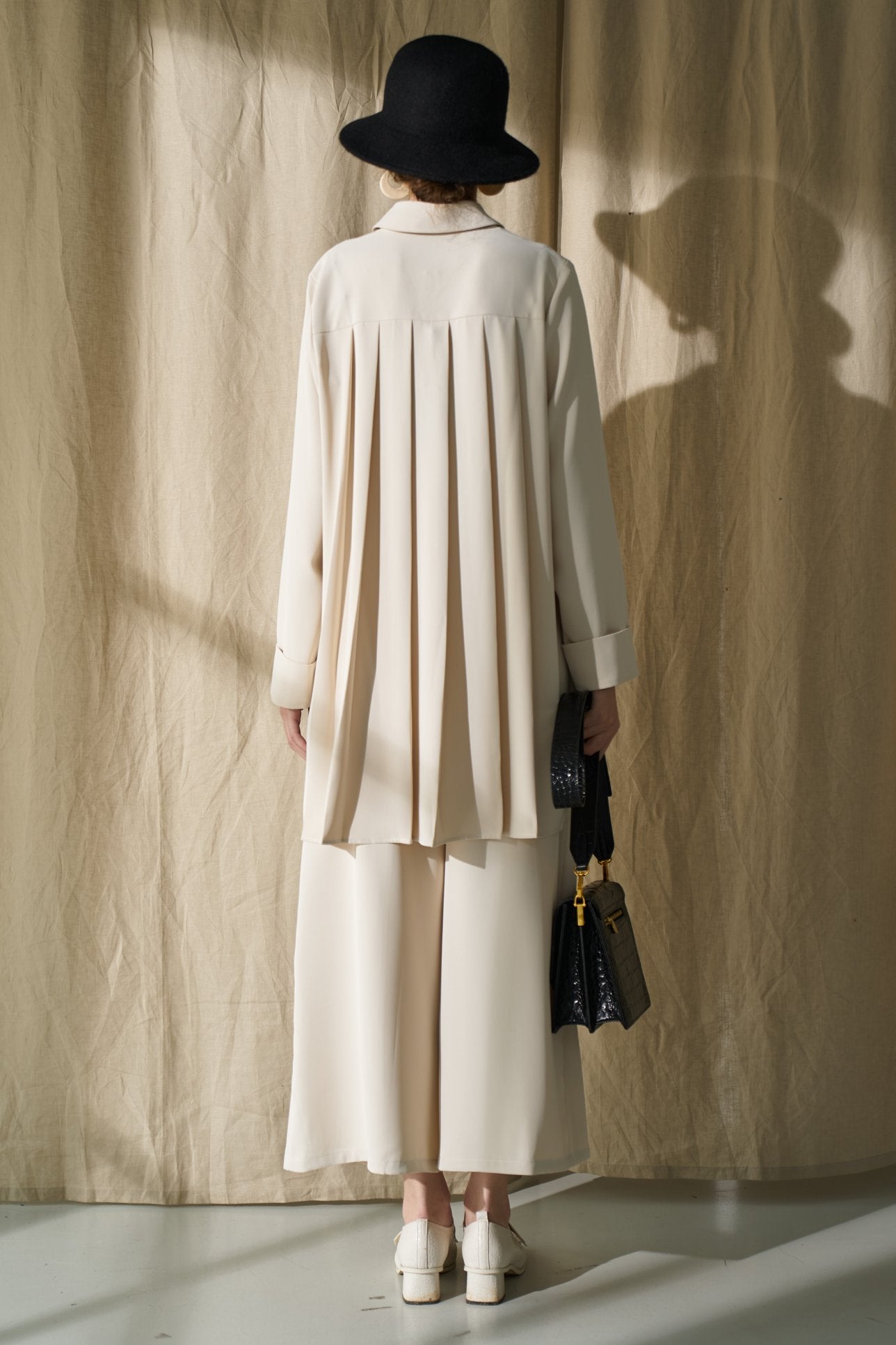 《ココナッツフレーバー》プリーテッドロングブラウス-Ivory