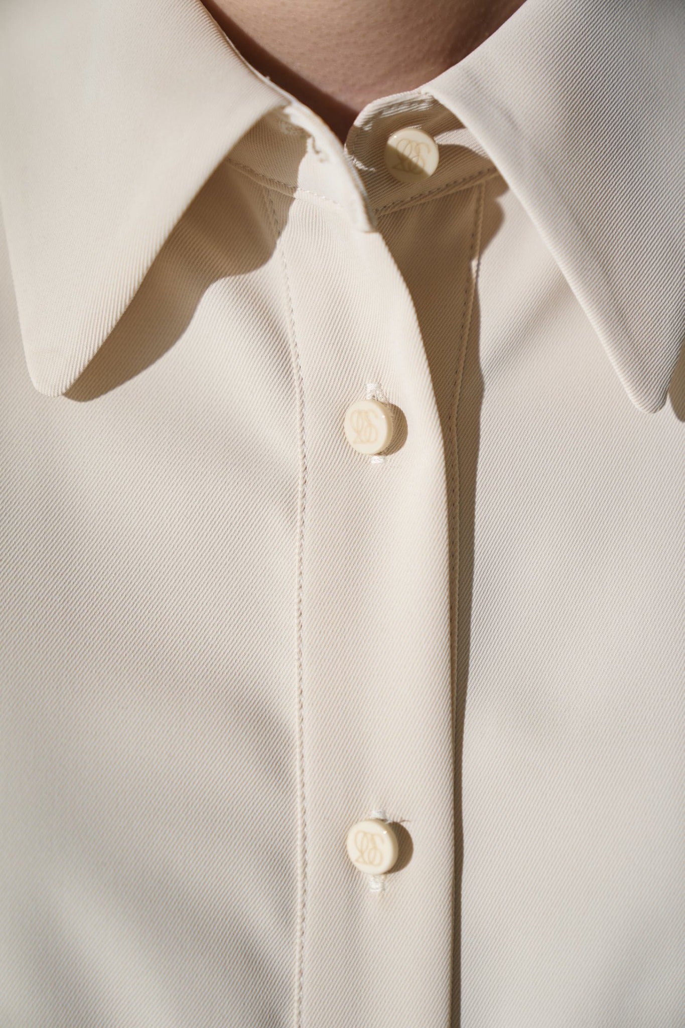 《ココナッツフレーバー》プリーテッドロングブラウス-Ivory