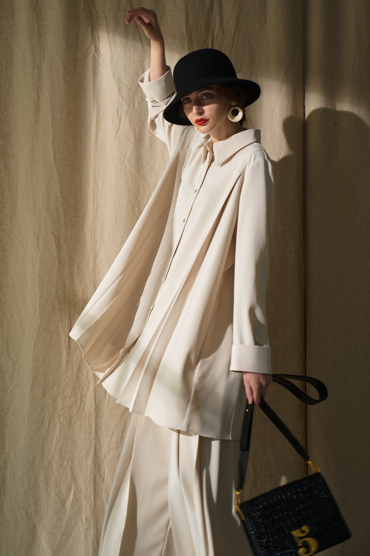 《ココナッツフレーバー》プリーテッドロングブラウス-Ivory