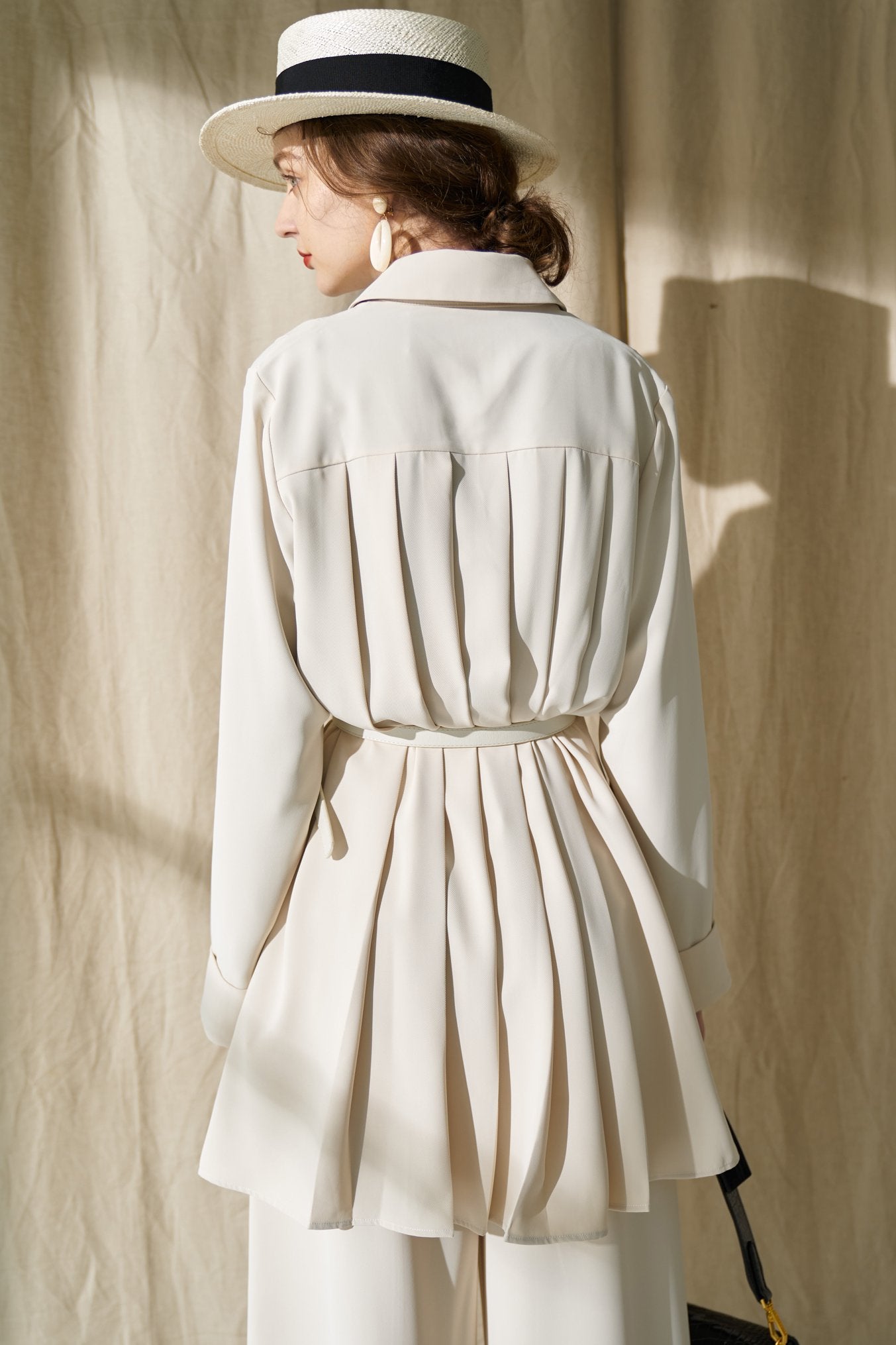 《ココナッツフレーバー》プリーテッドロングブラウス-Ivory