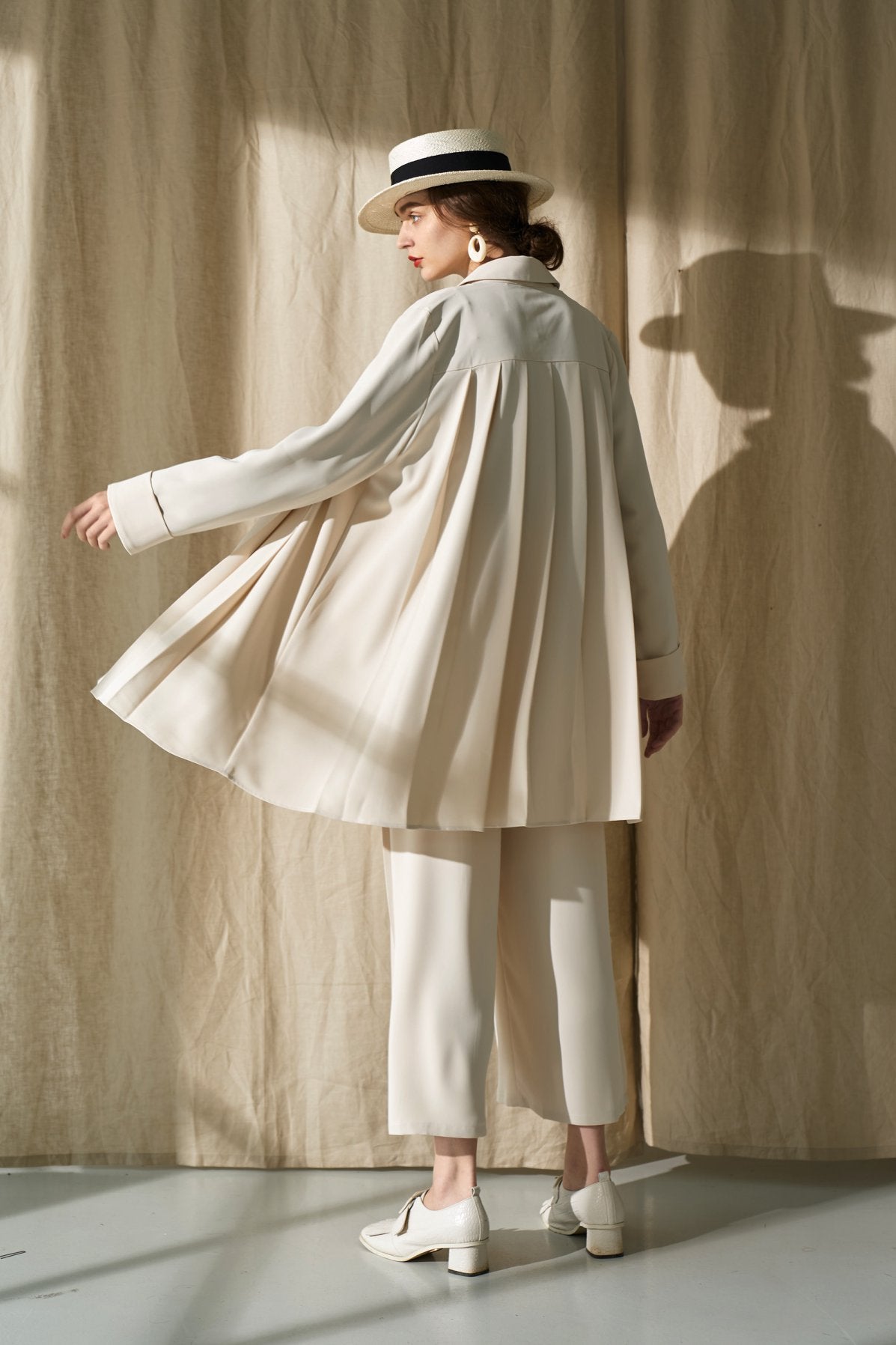 《ココナッツフレーバー》プリーテッドロングブラウス-Ivory