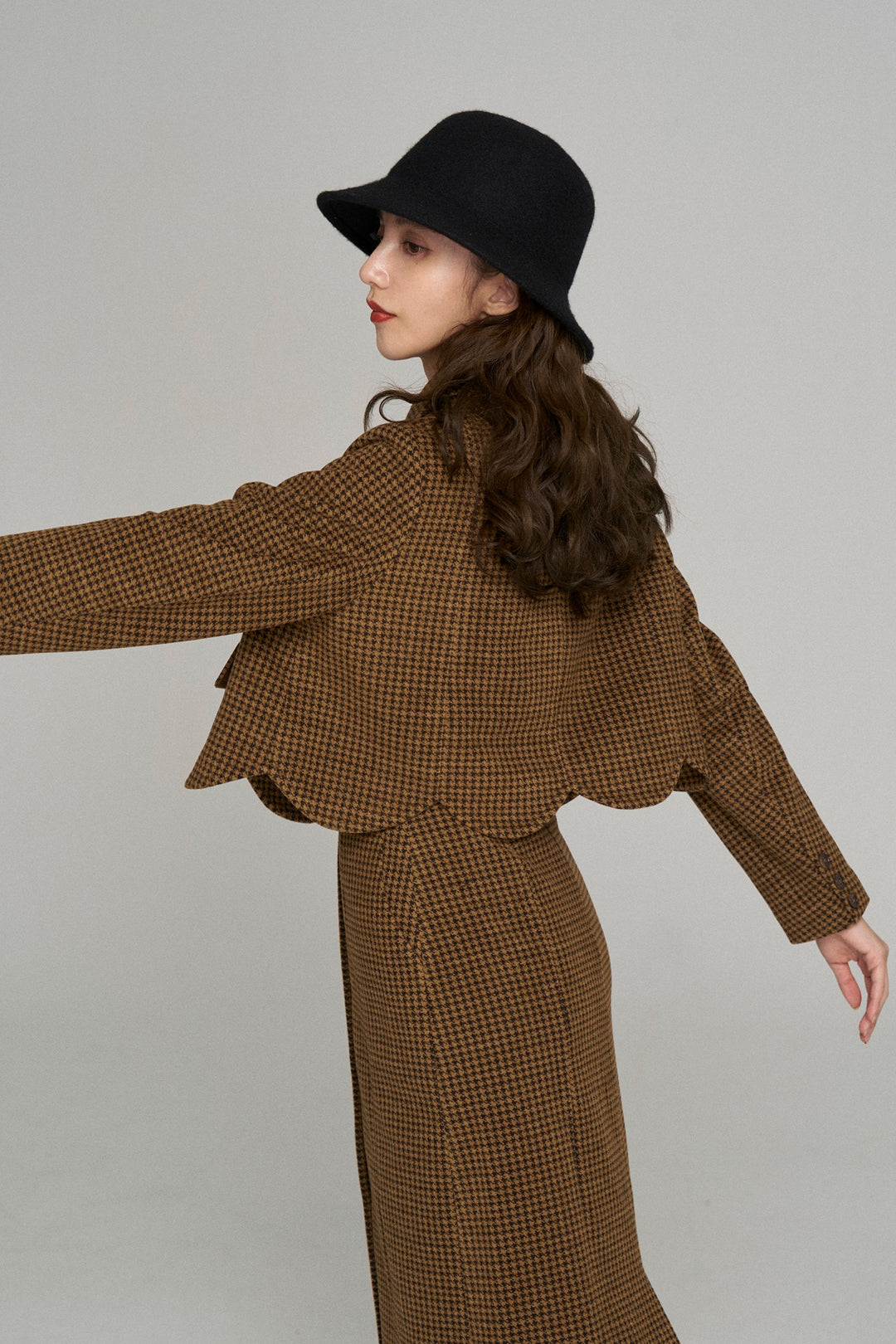[Pinch your cheeks] High waist scallop design skirt-Coffee